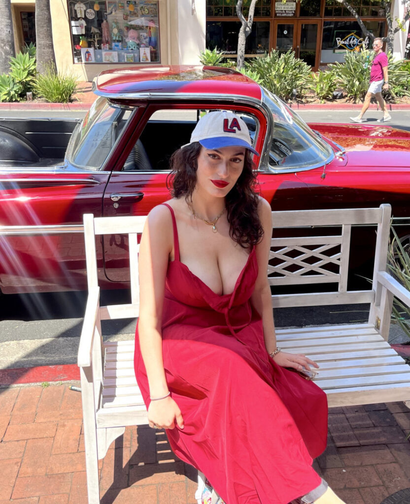 TikTok – Instagram – T H I C C – 1929stockcrash (Levy) – Nude