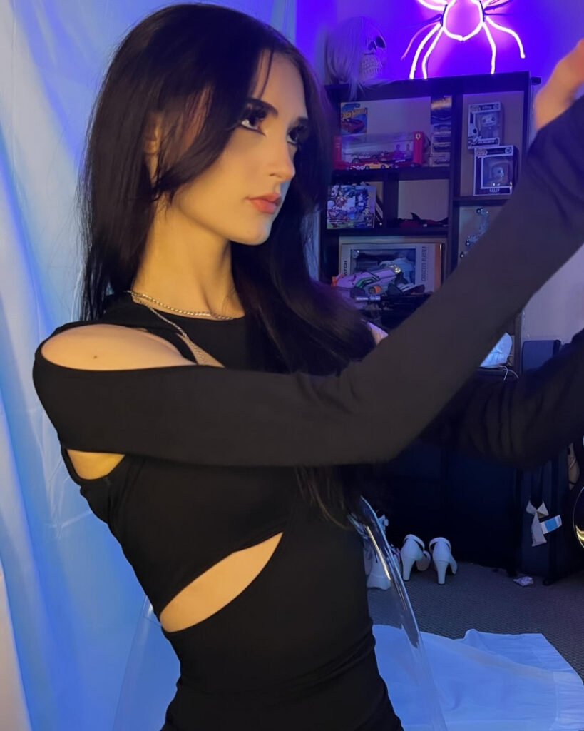 TikTok – Instagram – 1Kyle8 – Nude