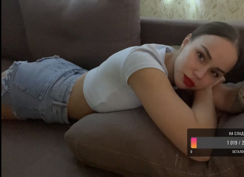 Twitch – Instagram – Boosty – 1sayonaradetka_ / lishtvoya_mechta / smolinova96 – Nude Leaks