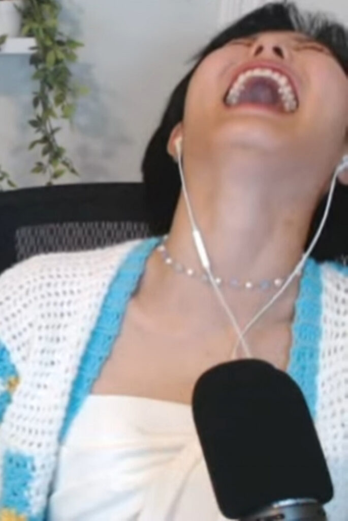 Twitch – 39Daph – Nude