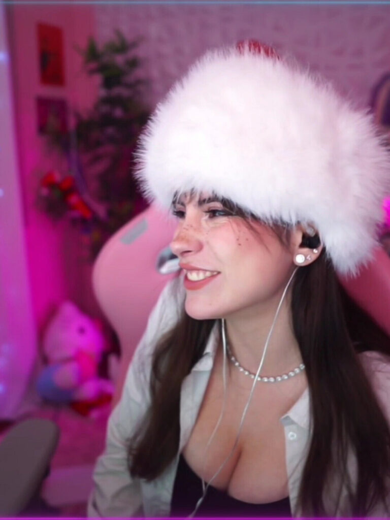 Twitch – Abbyimu / Abby / Littleragergirl – Nude