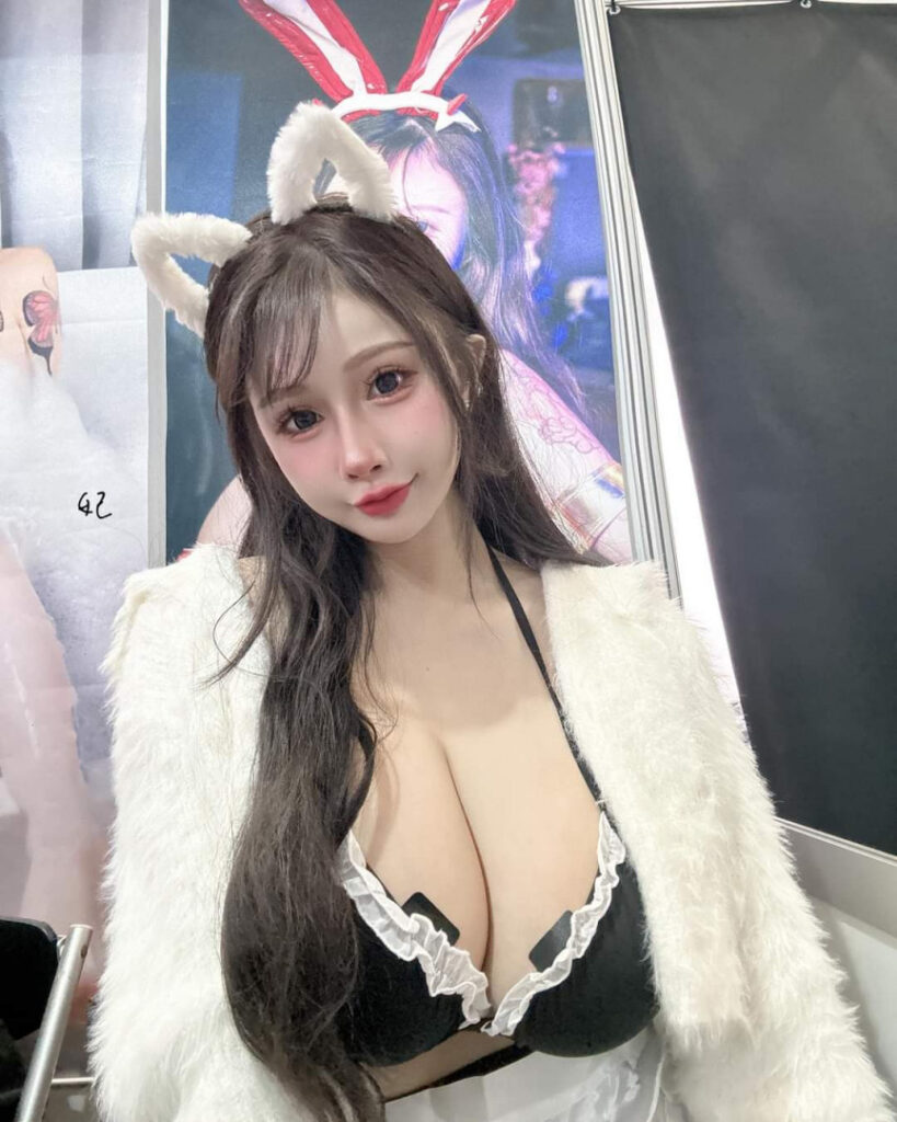 OnlyFans – Instagram – ai_fei9961 / Ai Fei / 艾妃 小獅子 – Nude Leaks