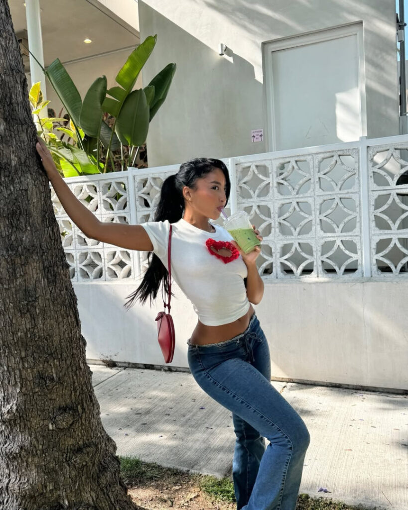 Instagram – Akirayass / Boukri yasmina – Nude