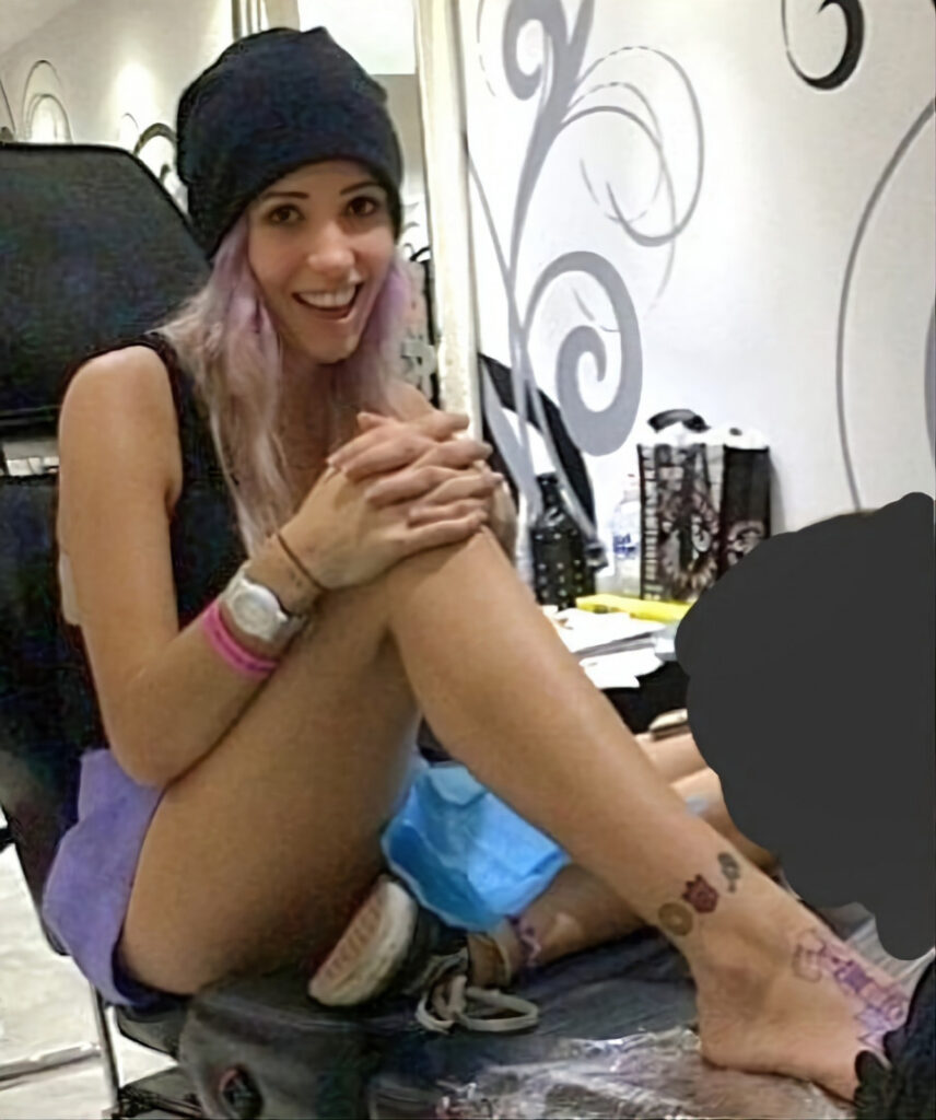 Youtube – Alanah Pearce – charalanahzard – Nude