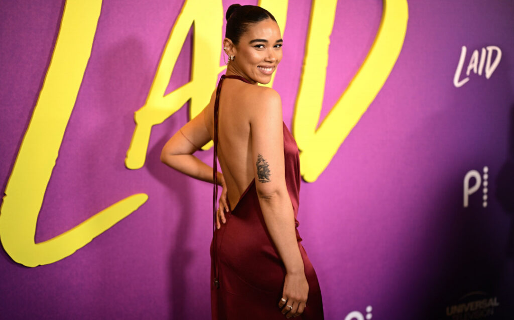 Celeb – Ebony – Alexandra Shipp – Nude