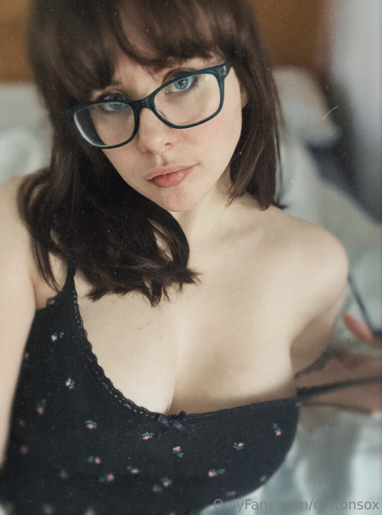 OnlyFans – Alice Cotton Sox – Nude