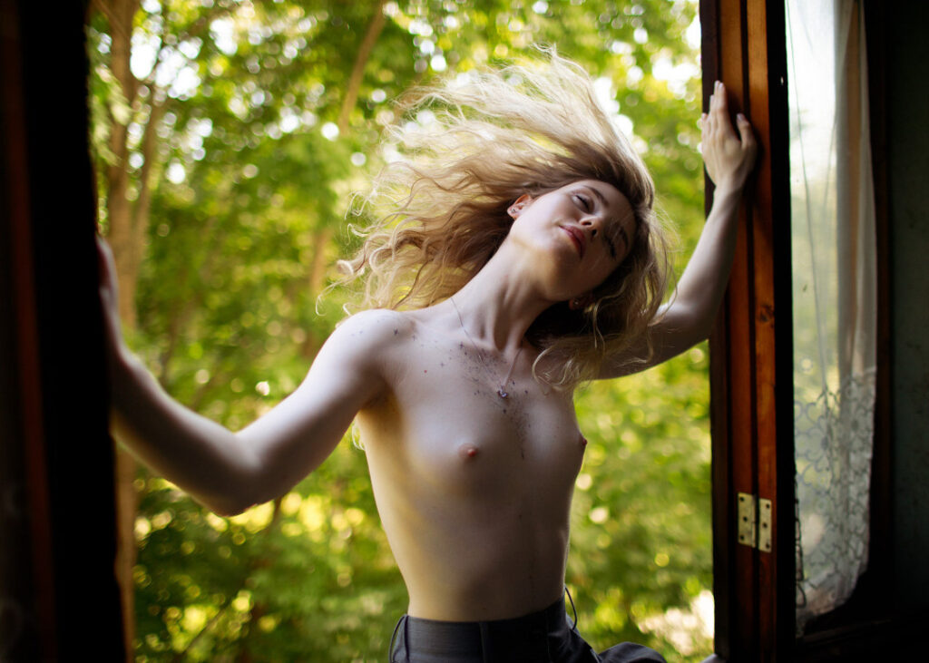 Instagram – Alice Li – Nude