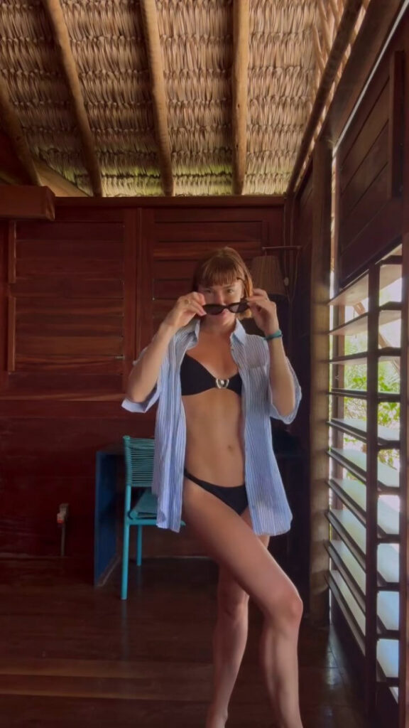 Brazil – Celeb – Alice Wegmann – Nude Leaks