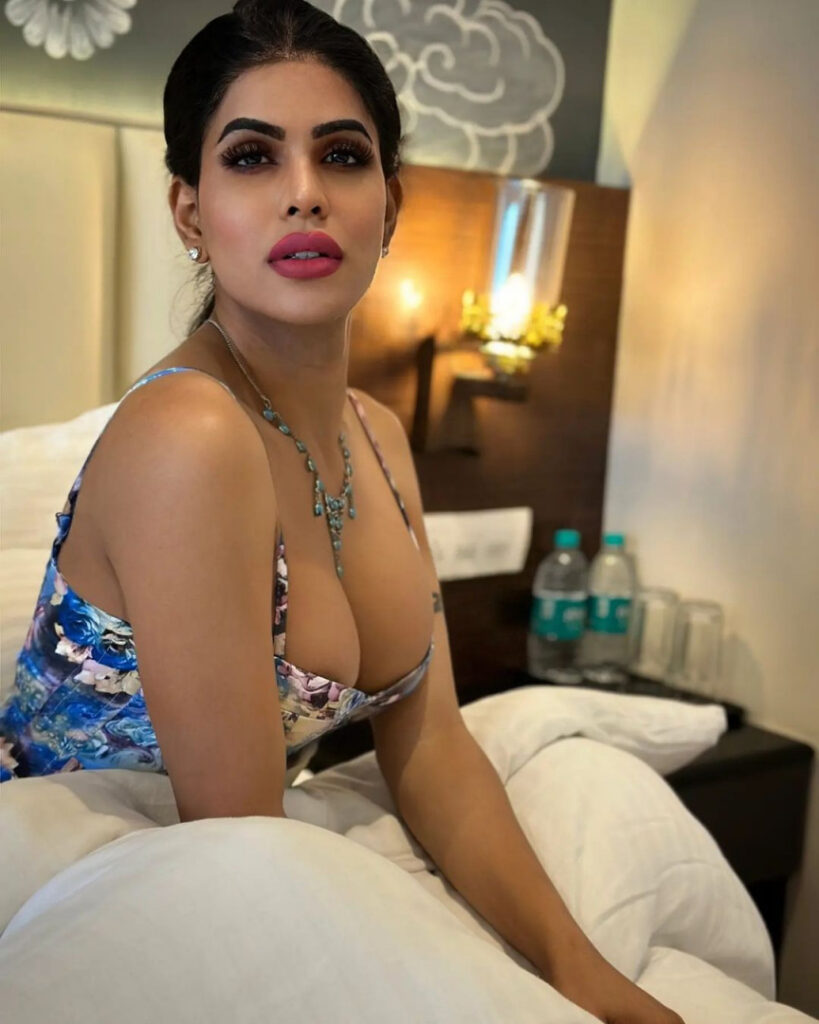 Trans – OnlyFans – T H I C C – Indian – Alina Rai – Nude Leaks