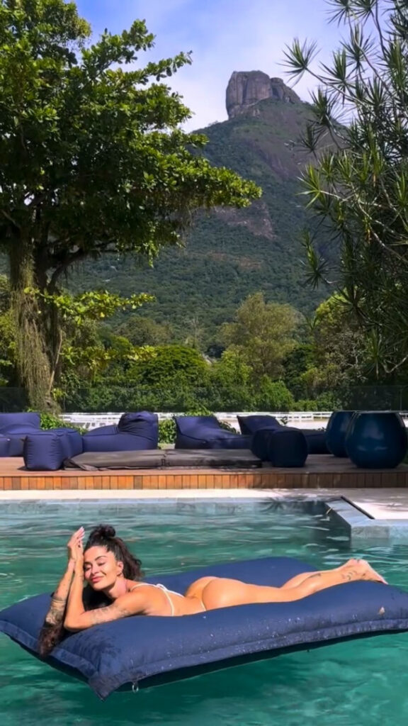 Brazil – Celeb – Aline Riscado – Nude Leaks