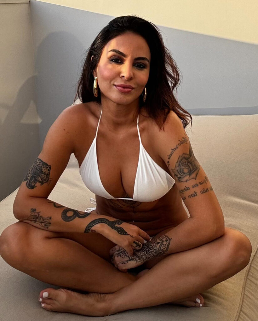 Brazil – Celeb – Alinne Rosa – Nude Leaks