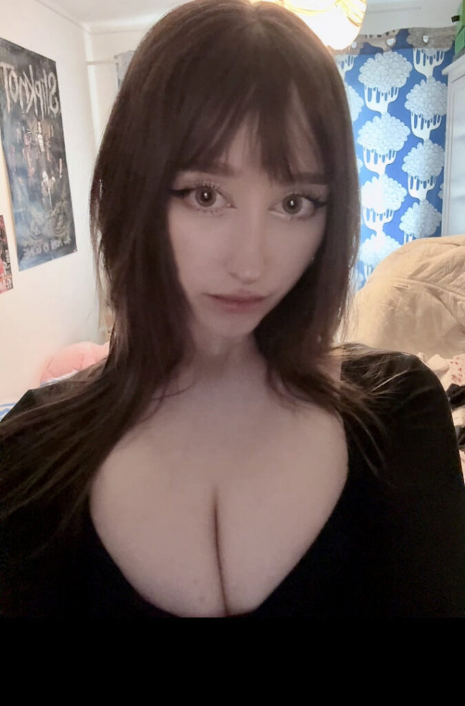 Twitch – Allykitti / crywink_ – Nude