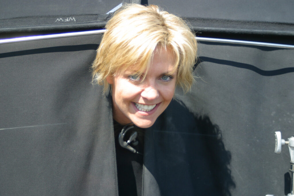 Celeb – Amanda Tapping – Nude