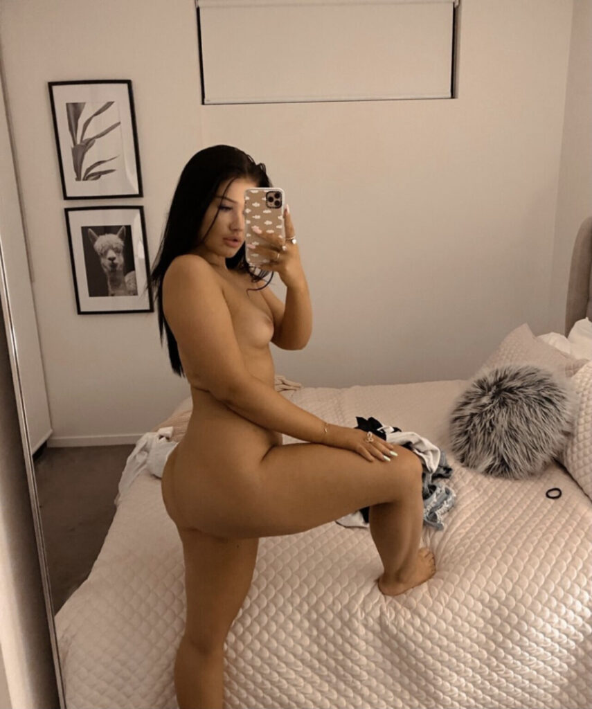 OnlyFans – Amber Halliday  amberrhallidayyy – Nude Leaks