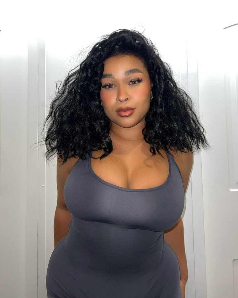 TikTok – Instagram – T H I C C – amielatisha / Latisha Allen – Nude Leaks