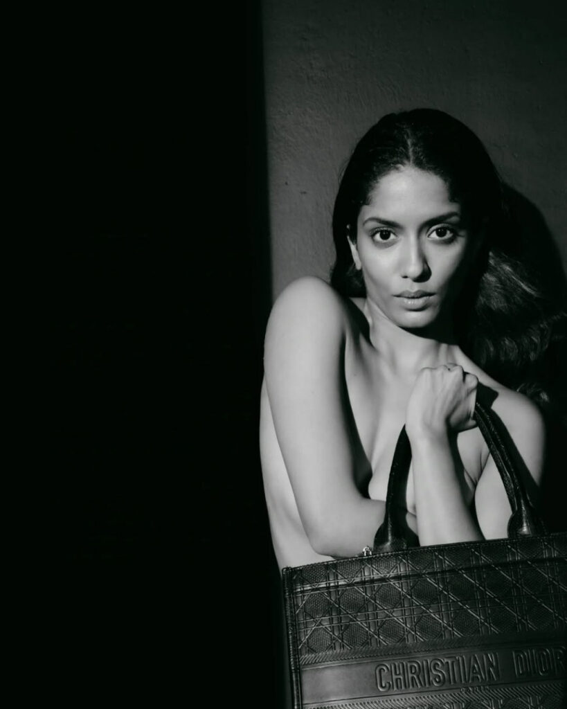 Instagram – Indian – Ammu Nair – Nude