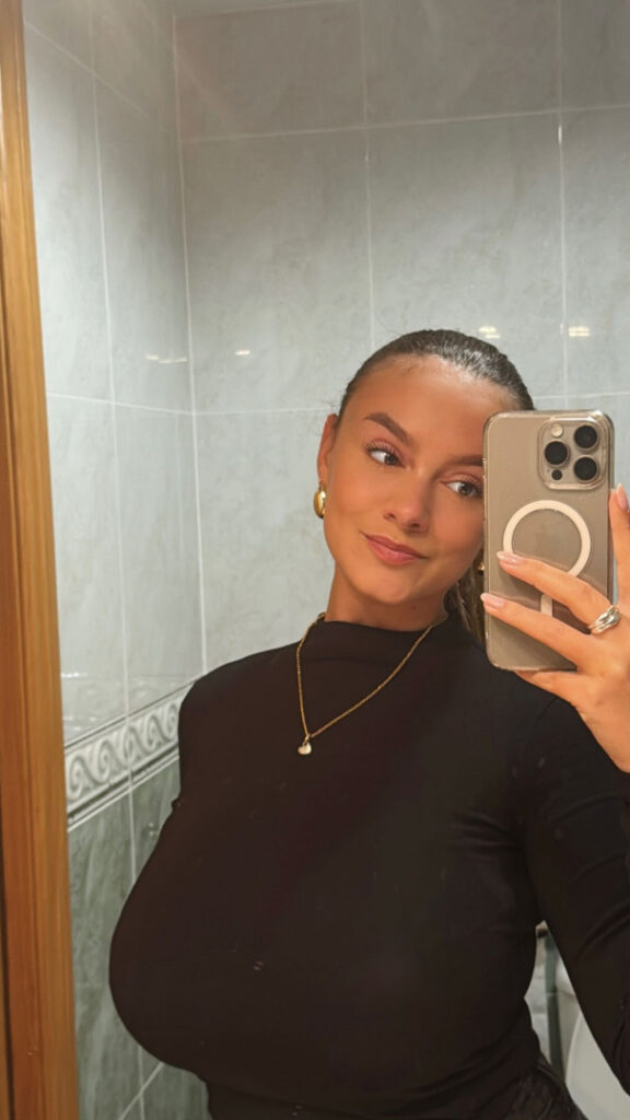 TikTok – Instagram – Amy Quesada-Getgood – Nude