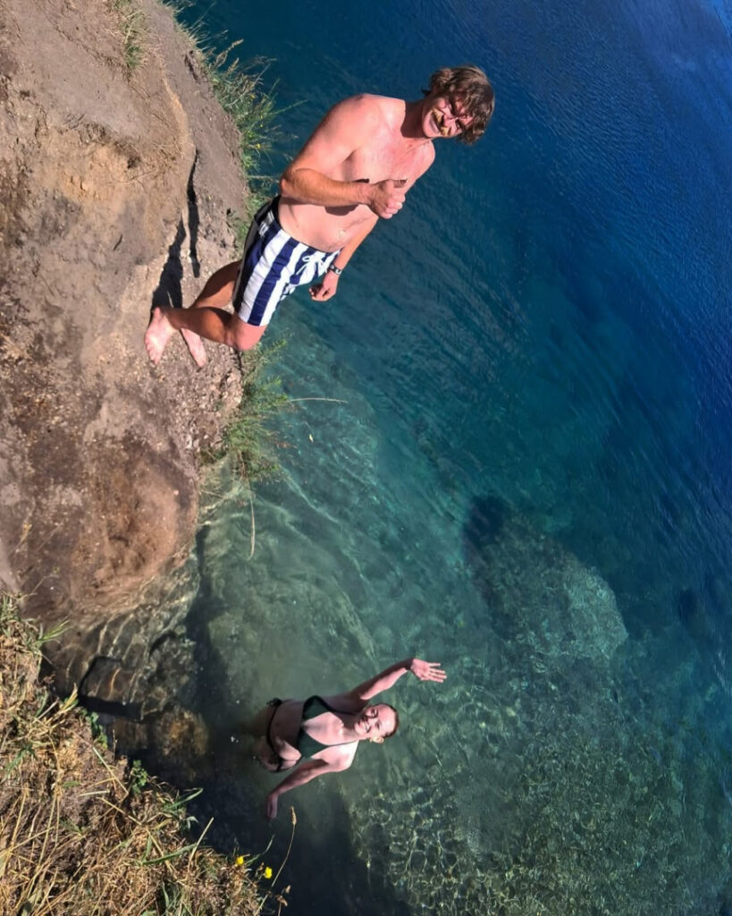 Celeb – Amybeth McNulty – Nude