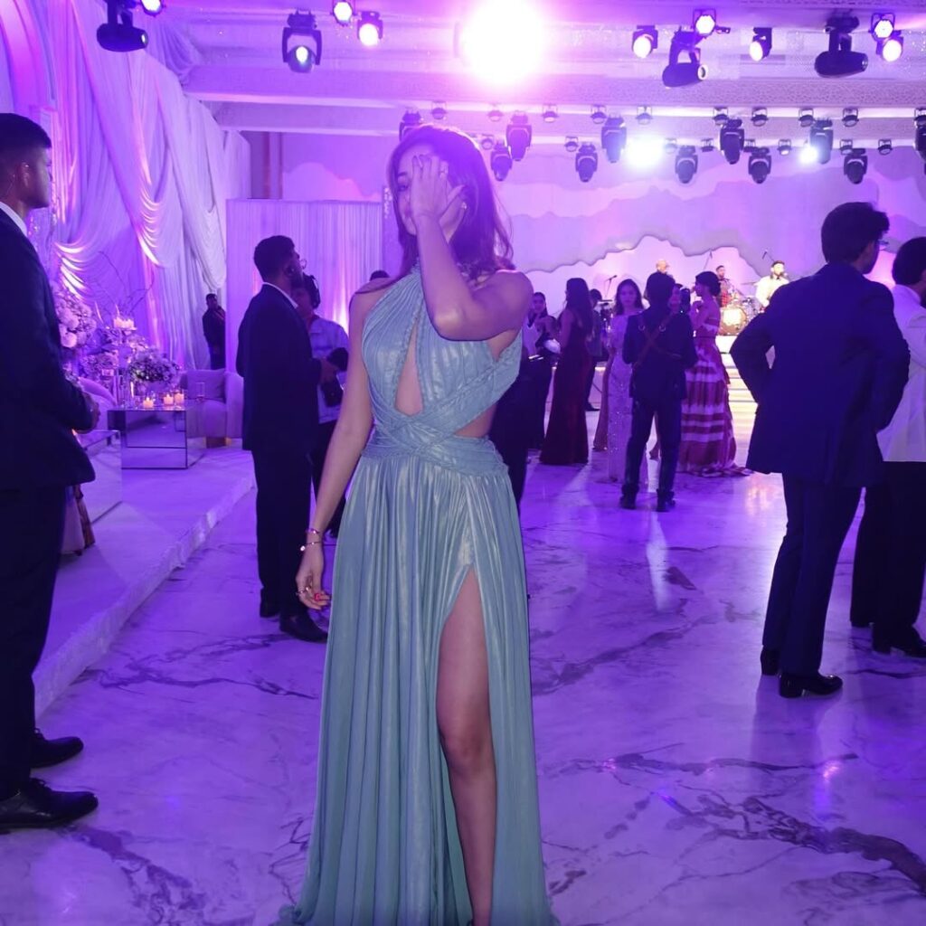 Celeb – Indian – Petite – Ananya Pandey – Nude Leaks