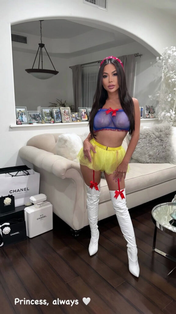 TikTok – Instagram – Asian – Angel Ngo / angeln99 – Nude