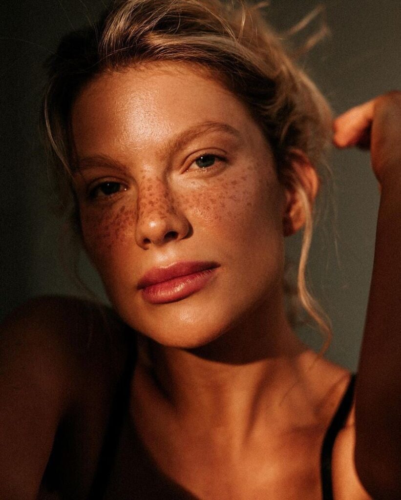 Celeb – Angela Olszewska – Nude