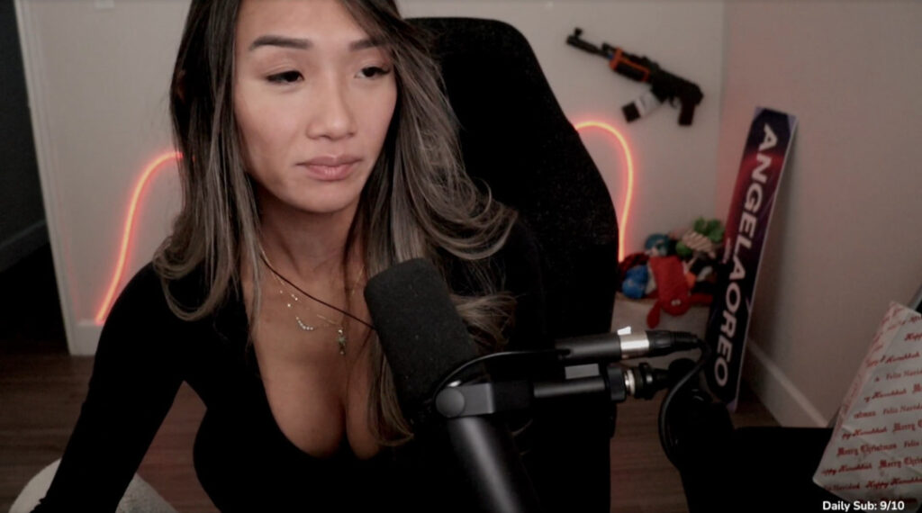 Twitch – Asian – angelaoreo / angelaoreo_ – Nude