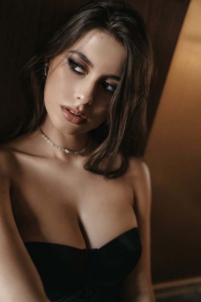 Instagram – Angelina Prosvetova – Nude