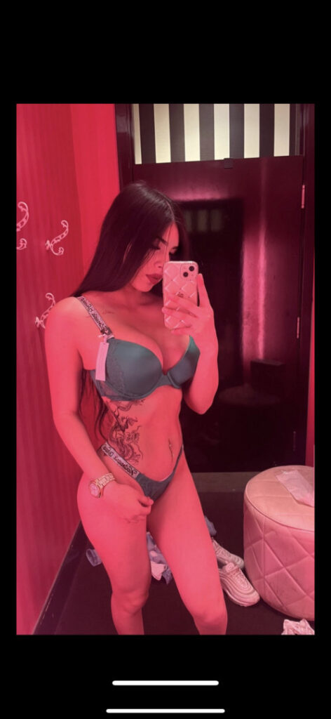 OnlyFans – angeliquevalenziah – Nude Leaks