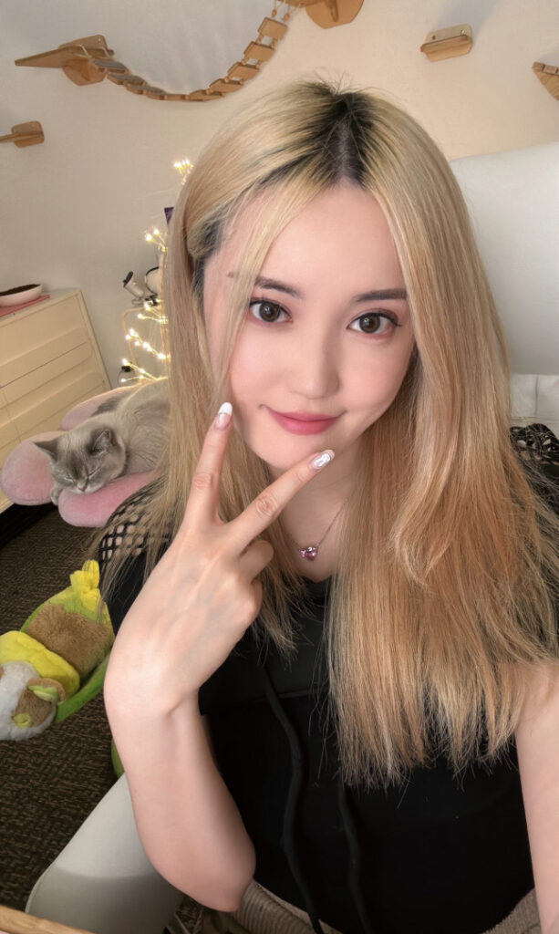 Twitch – Asian – AngelsKimi (Plushys) – Nude