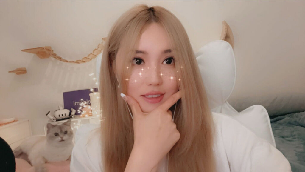 Twitch – Asian – AngelsKimi (Plushys) – Nude