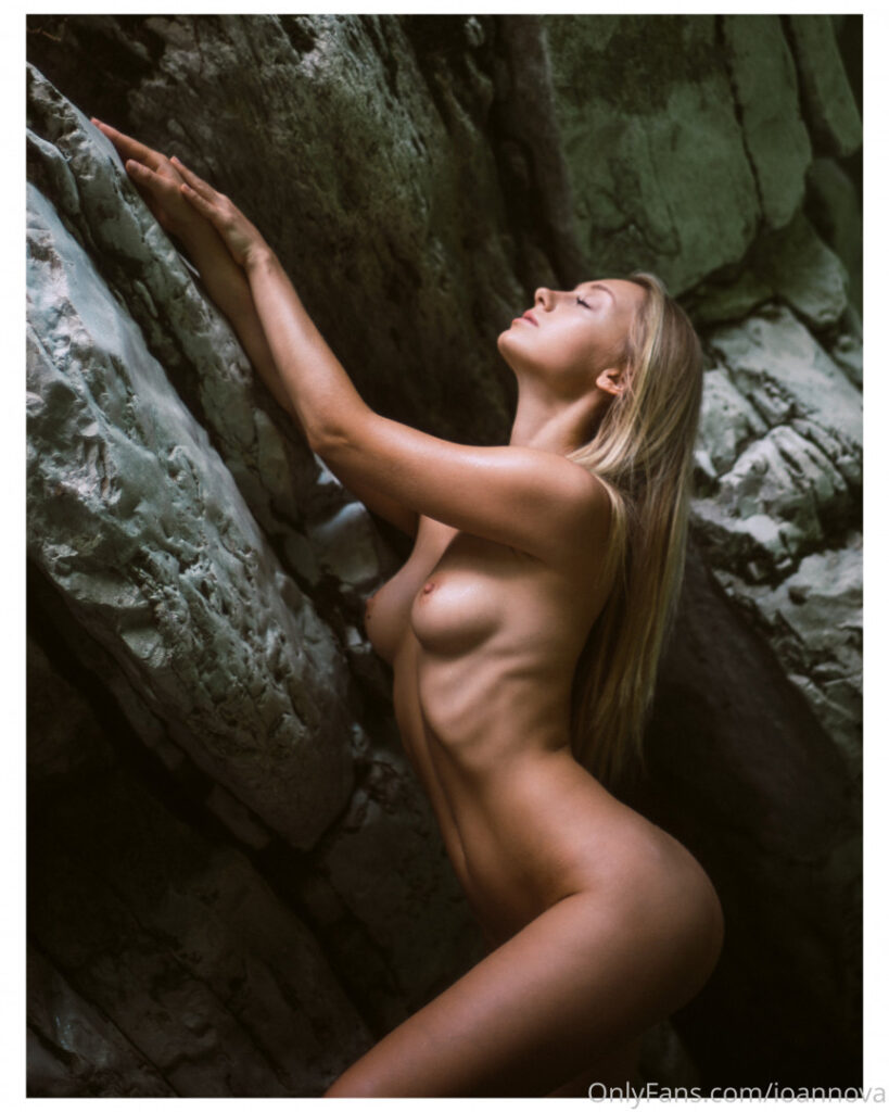 Instagram – Anna Ioannova – Nude