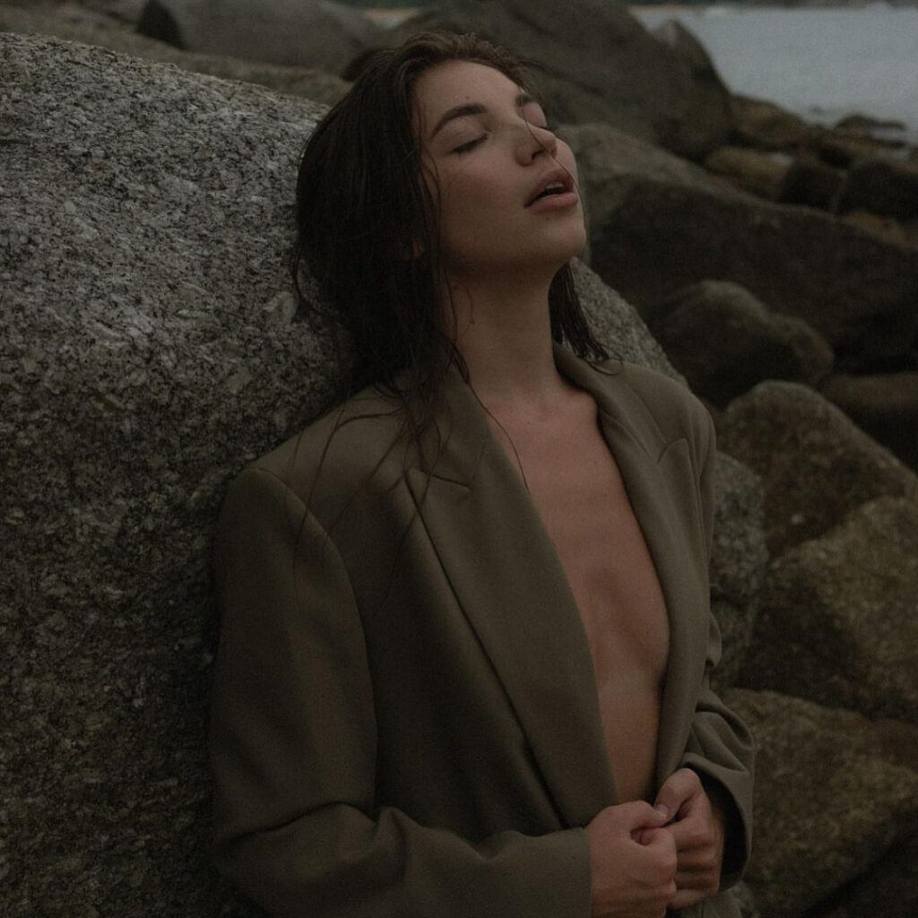 Cam Girls – Petite – anna_bri – Nude