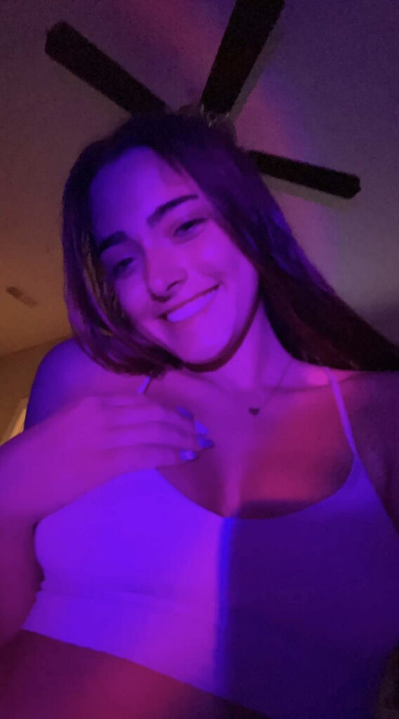 TikTok – Instagram – Teen – Ansley Spinks – Nude