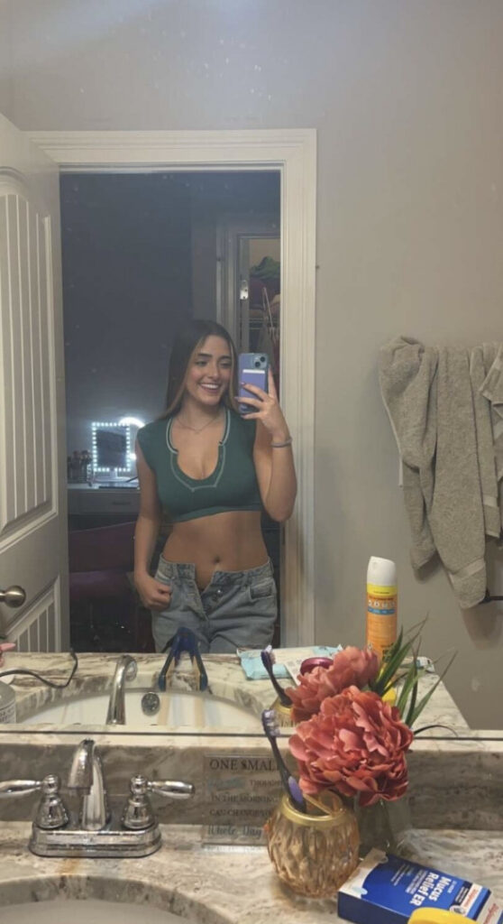 TikTok – Instagram – Teen – Ansley Spinks – Nude