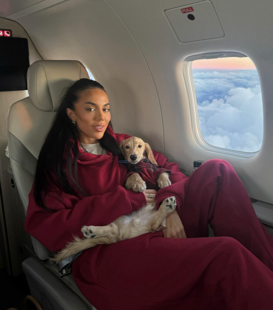 Instagram – Arianna Ajtar – Nude