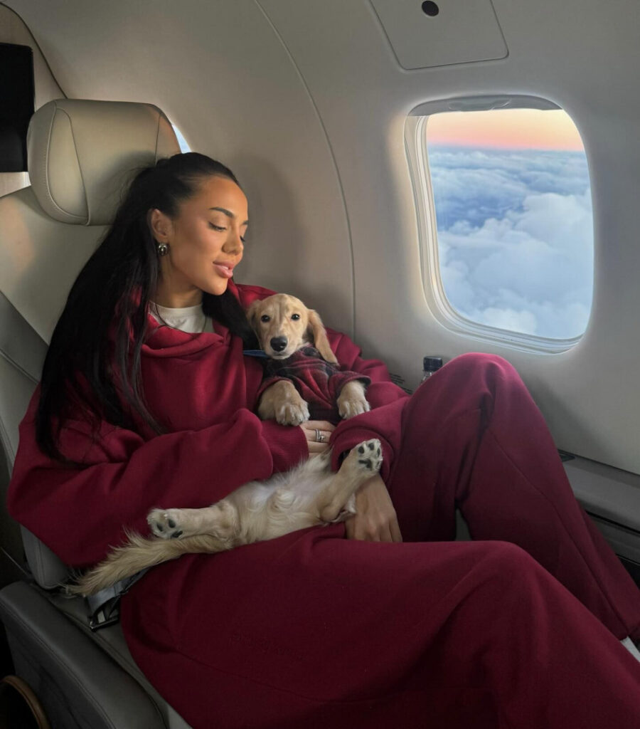 Instagram – Arianna Ajtar – Nude