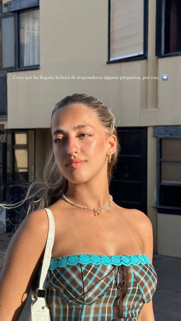 Instagram – Ariannmusic  / Ariadna Cabero Lemu – Nude