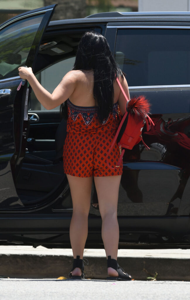 Celeb – Ariel Winter – Nude