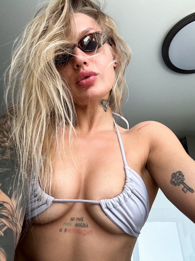 Boosty – Arinawhynot – Nude Leaks