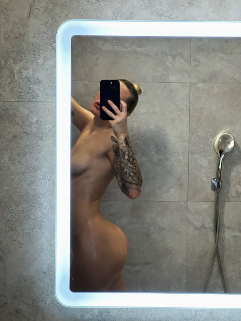 Boosty – Arinawhynot – Nude Leaks