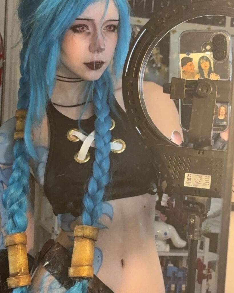 TikTok – Cosplay – ashisbees – Nude