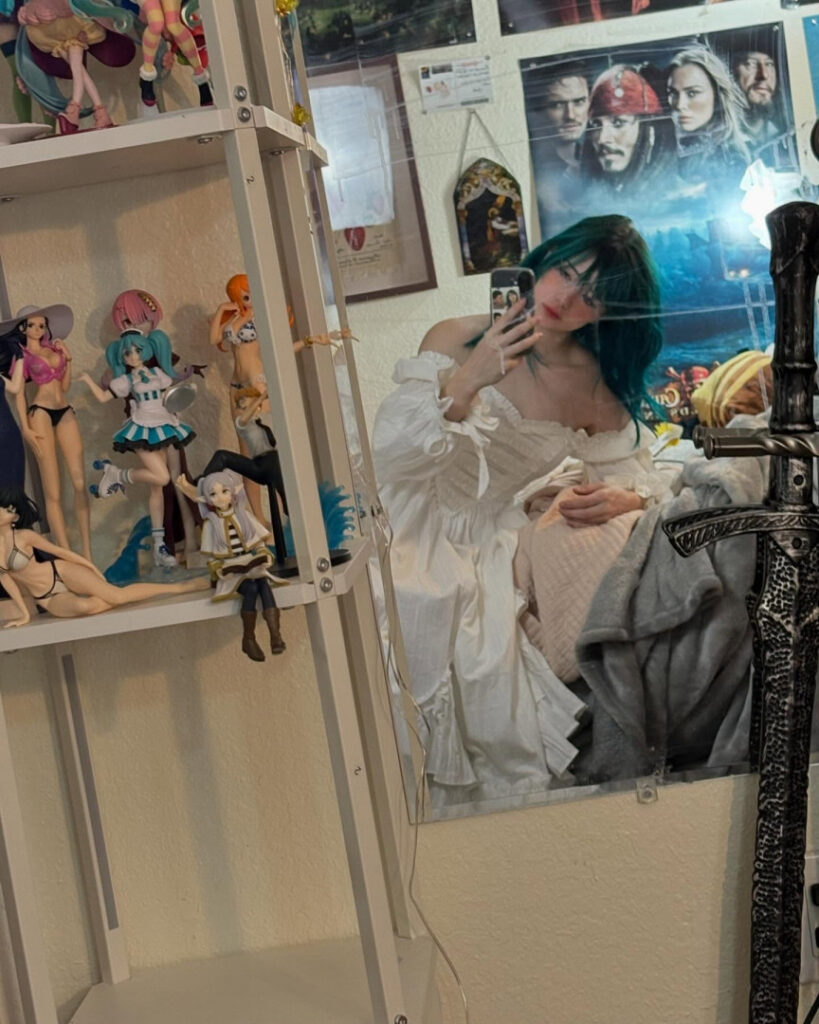 TikTok – Cosplay – ashisbees – Nude