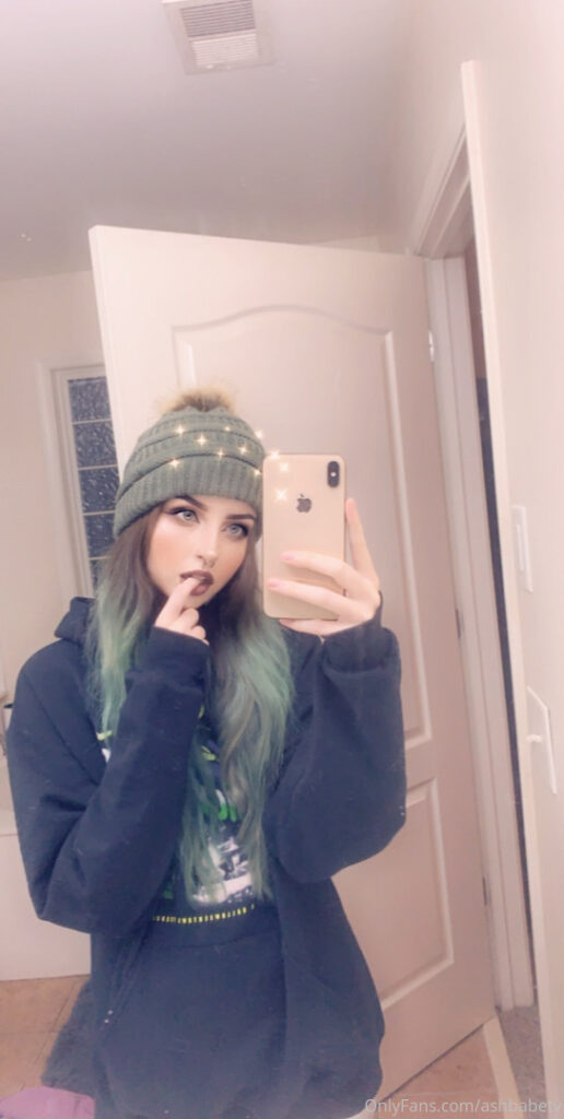 OnlyFans – Ashley Banks / ashbabetv / ashley_banks – Nude