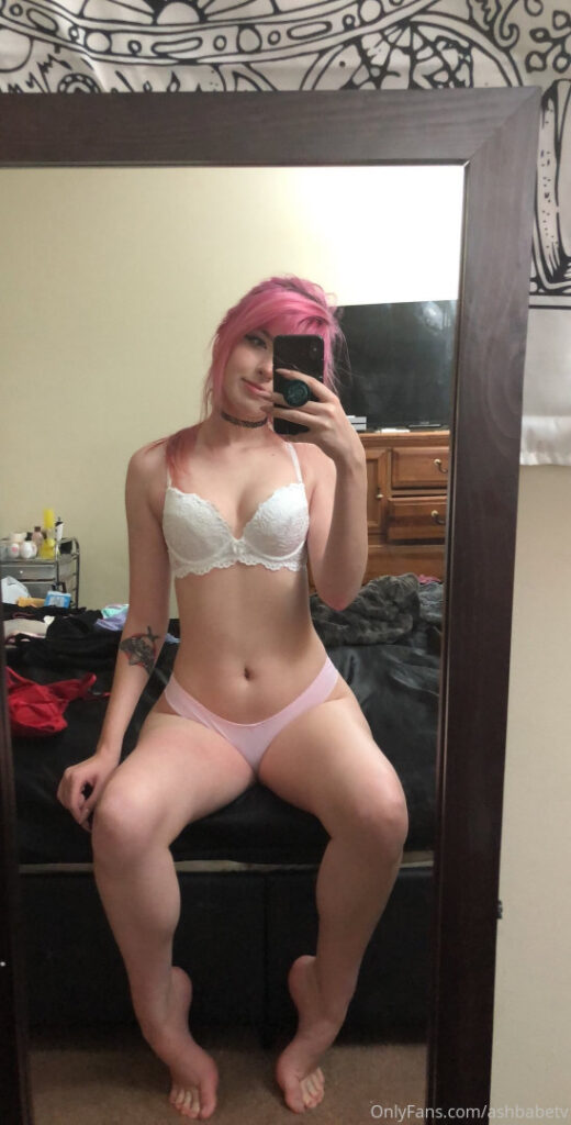 OnlyFans – Ashley Banks / ashbabetv / ashley_banks – Nude