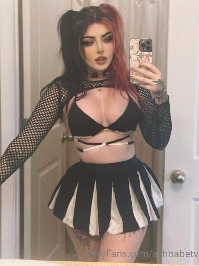OnlyFans – Ashley Banks / ashbabetv / ashley_banks – Nude