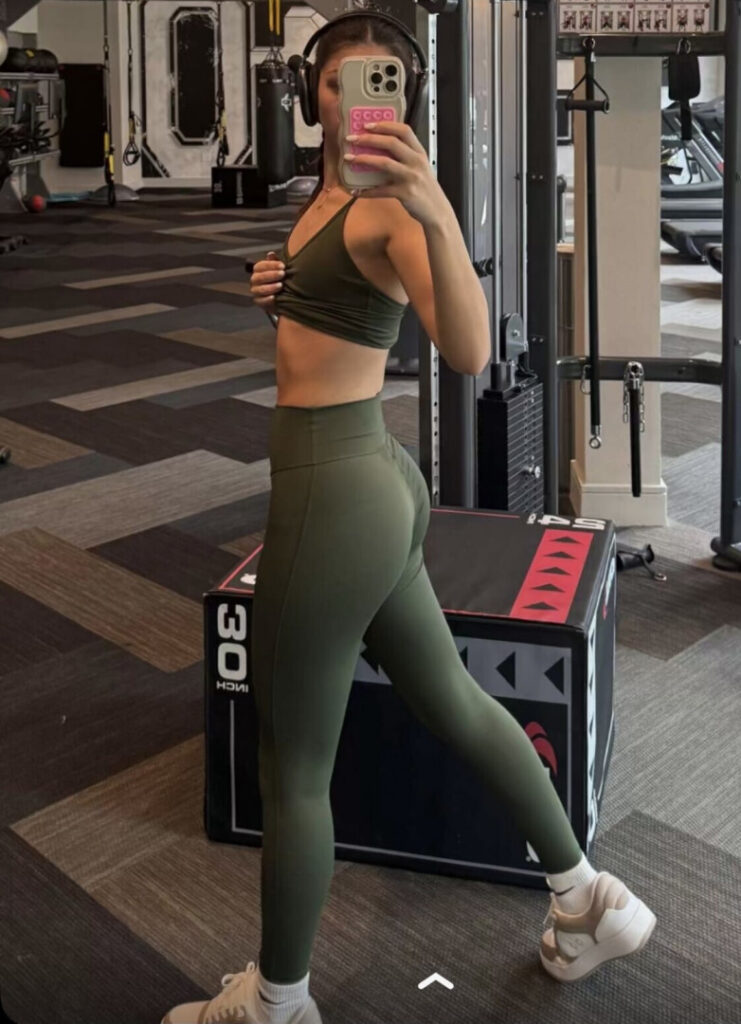 TikTok – Instagram – Ashlynnconwayy/Ashlynn Conway – Nude