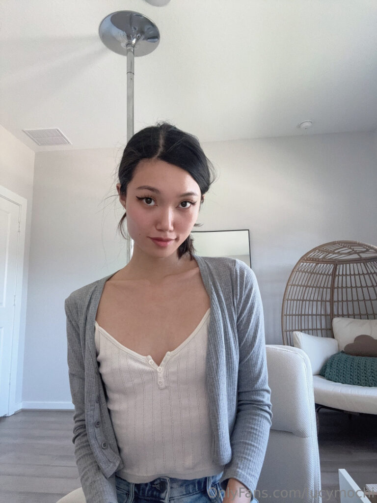 OnlyFans – Petite – Asian – asianmochi / skinny_mochi / lucy mochi – Nude