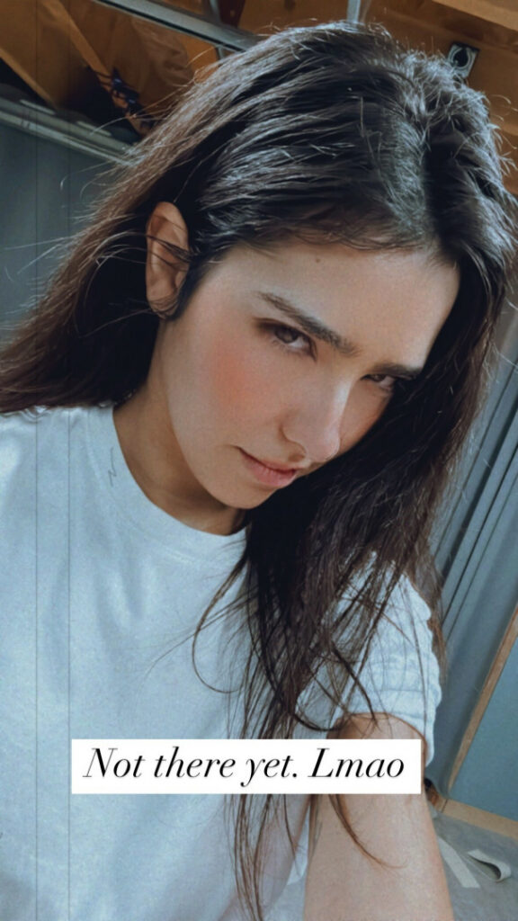 ASMR – Youtube – ASMR Glow/ Sharon Dubois – Nude