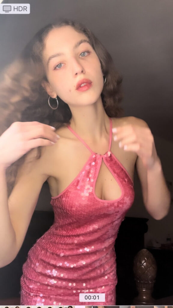 Instagram – Ava Pearlman – Nude