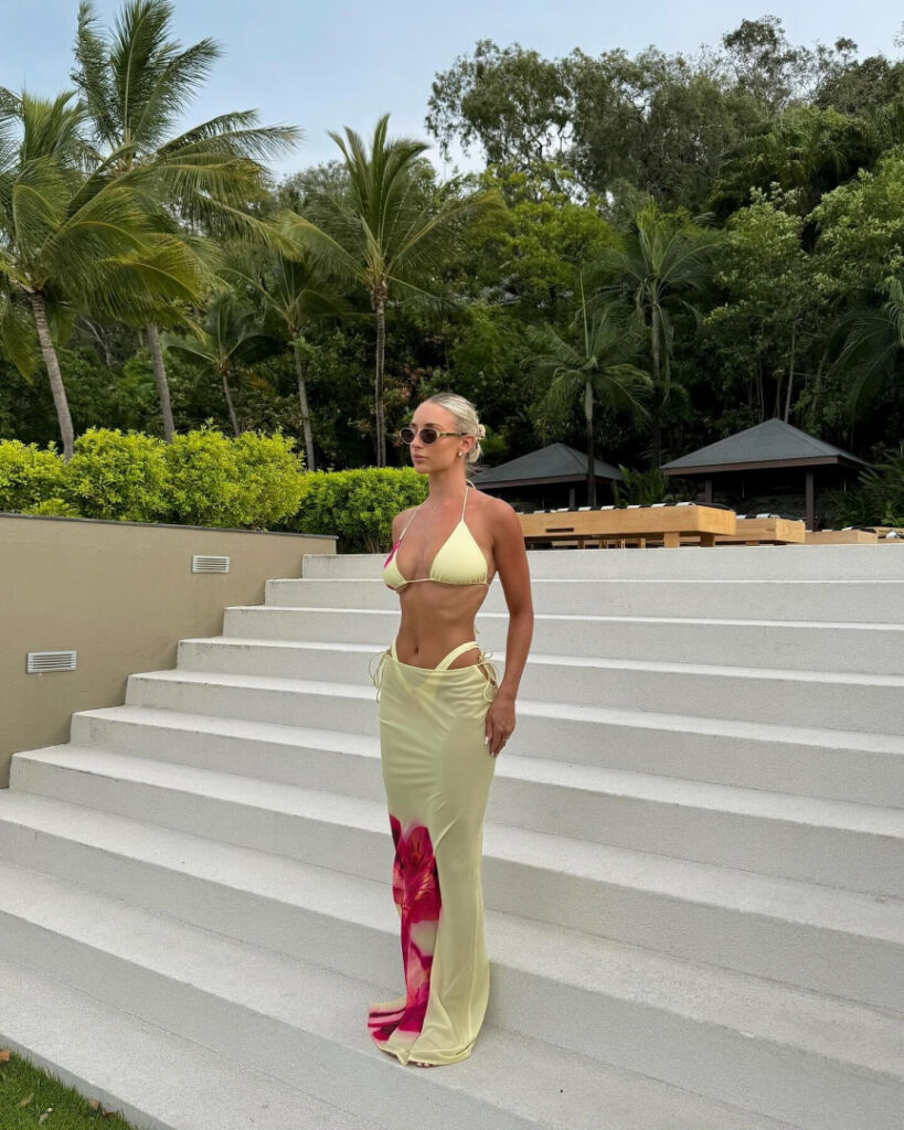 OnlyFans – Instagram – Avalon Nadfalusi – Nude